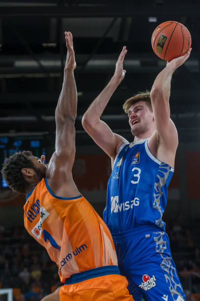 成功打入一 成功打入一