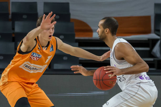 现出色的表 现出色的表